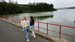 El pantano abastece de agua a unas 135.000 personas