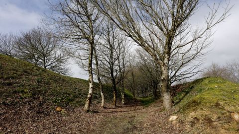 Ahora es posible apreciar con claridad y recorrer el sistema defensivo que rodeaba la croa
