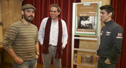 Bruno Gonz�lez, David Carballal y Ju�rez, ayer, en el Caf� Moderno de Pontevedra. 