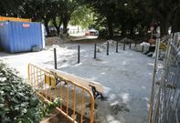 En los �ltimos d�as se han instalado bolardos para impedir el acceso y nuevo mobiliario. 