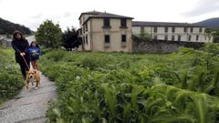 El hasta ahora convento de Valdeflores, en Viveiro, a orillas del Landro