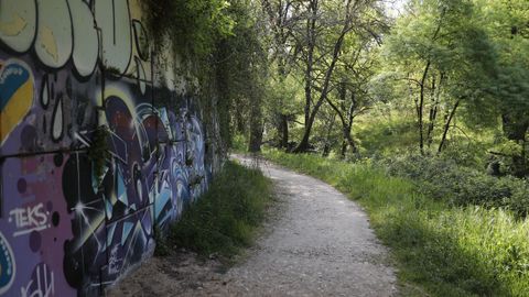 Paseo fluvial del río Lonia en Ourense.