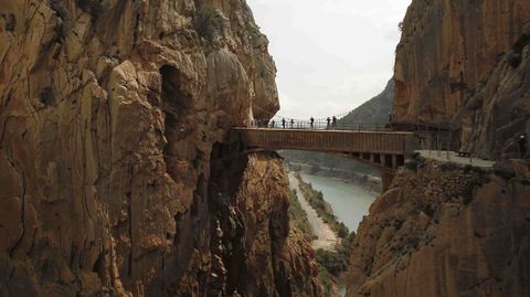 El �Caminito del Rey� acaba de ser restaurado y se abre a las visitas en Semana Santa..El �Caminito del Rey� acaba de ser restaurado y se abre a las visitas en Semana Santa. Ya hay miles de reservas. 