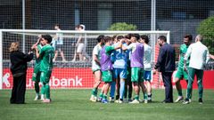 Celebraci�n del triunfo verde en Lezama.