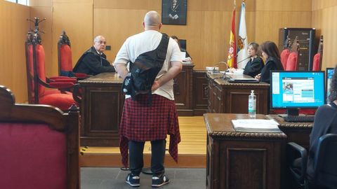 El acusado, durante la vista celebrada en Ourense