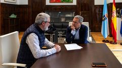 Severino Rodr�guez (izquierda), en la entrevista con Luis Menor