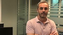 Asturiano de nacimiento, el ingeniero Juan José Rodríguez de la Rúa trabajó en la fábrica de San Cibrao de Alcoa durante año y medio; tras su marcha, fundó en Gijón Delagua Ingeniería, que ofrece a sus clientes servicios y proyectos «llave en mano» relacionados, principalmente, con el tratamiento de agua
