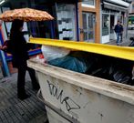 El coste de papeleras y contenedores es de 1,8 millones.