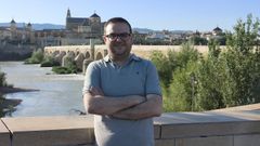 Jos� Manuel Fern�ndez Urbano, en C�rdoba, su ciudad natal, es uno de los trece premios fin de carrera del campus de Pontevedra otorgados por la Xunta