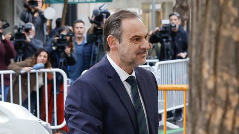 El exministro balos, a su llegada al Supremo