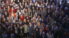 As� fue el ba�o de masas que se dio la reina Letizia en Santiago