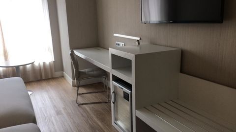 Habitaci�n del NH Principado, sin papeles ni elementos no permitidos