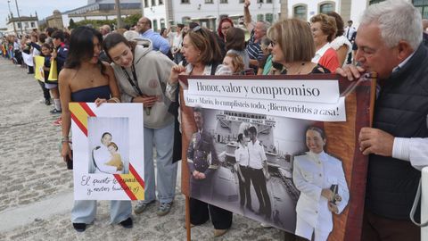 Pancartas para dar la bienvenida a los marinos