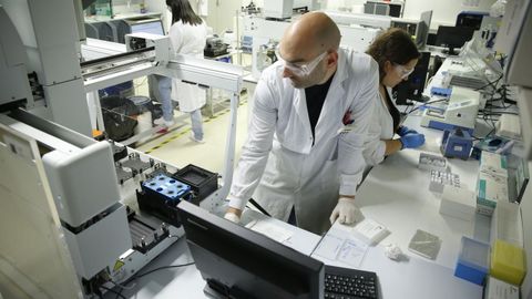Laboratorio de la incubadora de nuevos frmacos del CIMUS de la USC
