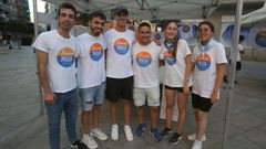 Los Mozos de Arousa, a la izquierda, se han convertido en los principales embajadores de la asociaci�n juvenil con sede en Vilagarc�a