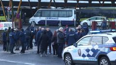 Huelga de autobuses en Santiago: los servicios m�nimos no pueden salir de la base de Amio