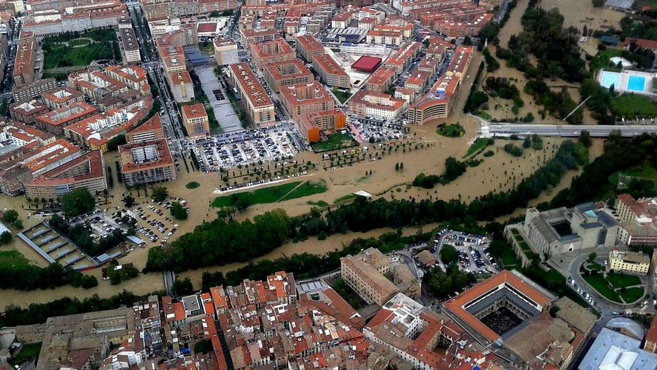 El temporal de lluvia en Navarra provoca inundaciones y cortes de ...