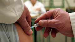Imagen de archivo de una persona vacun�ndose contra la meningitis.