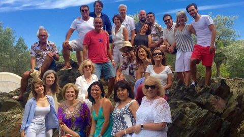 Imagen de archivo de la paella celebrada en casa de Pilar Rahola en agosto del 2016, a la que acudieron destacados secesionistas como Joan Laporta y Puigdemont