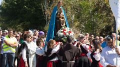 Cientos de personas en la romer�a de O Cebreiro