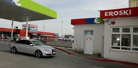 La gasolinera del Lidl, que ser�a la cuarta de Ribadeo, se proyecta a unos metros de la del Eroski.