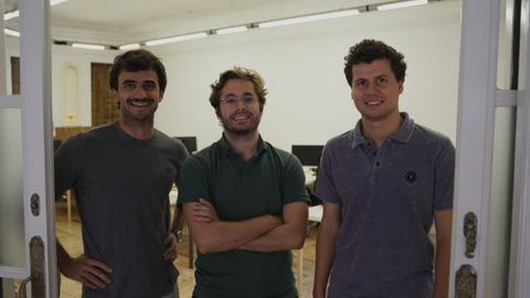 Alberto Ballarin, Carlos Arboleya y Carlos Saro, de Vivra