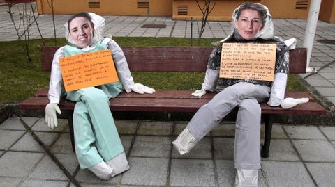 Las ministras Irene Montero y Yolanda Dez son dos de las comadres de este jueves en el barrio monfortino de A Pinguela