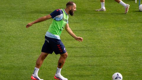 Borja Iglesias no est� para 90 minutos, pero podr�a jugar.