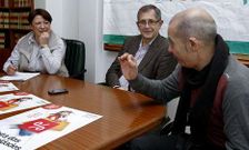 Mari Carmen Freire, Evencio Ferrero y Xos� Regueira, ayer, durante la presentaci�n de la Feira.