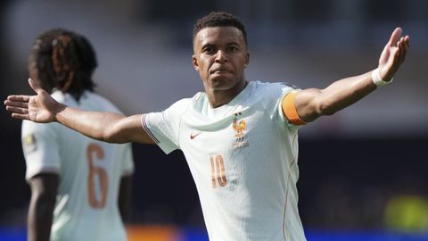 Mbapp&eacute; celebra despu&eacute;s de anotar en el encuentro entre Francia y Marruecos.