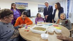 Visita de Alfonso Rueda y Mara Ramallo al nuevo Centro de Da de Marn