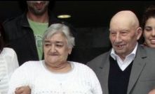 Maximino y su mujer, Elena, en una celebraci�n familiar en julio del 2011