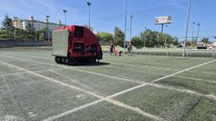 Inicio de los trabajos en uno de los campos de c�sped artificial de A G�ndara.
