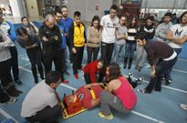 Pr�cticas de rescate en la Facultade de Ciencias da Educaci�n e do Deporte de Pontevedra. 