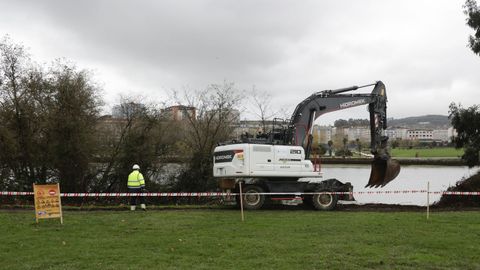 graxal.Las gr�as comenzaron a trabajar�este lunes�en O Graxal en una actuaci�n que durar� ocho meses