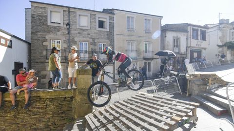 Carrera final del descenso urbano de Sarria