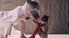 Un momento de la pieza Nanuq que podr verse en Carballo.