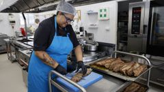 En el comedor del CEIP de Xove, en imagen, toc� churrasco