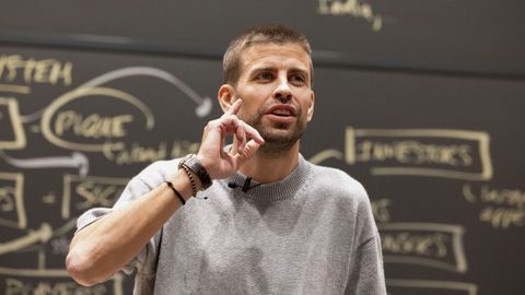 Gerard Piqué, durante la clase