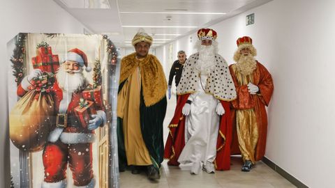 Visita de los Reyes Magos en el CHUO