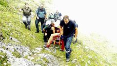 Rescate en Somiedo al var�n que se despe�� 400 metros
