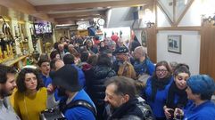 Lleno en los Cantos de Taberna de la R�a da Cruz