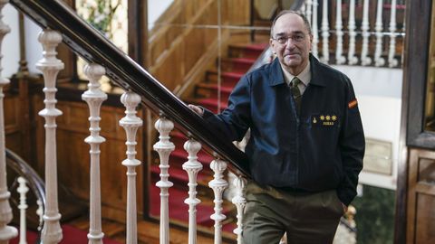 El coronel Pe�as Preckler asegura que le gustar�a seguir en Ourense hasta su jubilaci�n