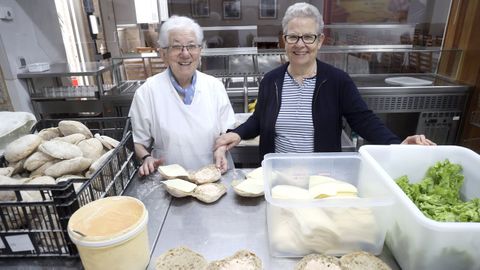 La Cocina Econ&oacute;mica de Santiago la dirige Clara Gallego (en la foto, a la derecha).