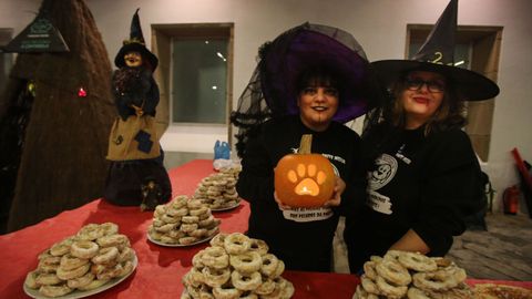 A maior�a dos implicados na Noite das Meigas preferiron non recorrer � opci�n de concentrar os poboados baixo cuberto, como si se fixera na edici�n do ano 2023