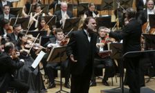 El bar�tono gal�s Bryn Terfel, durante una actuaci�n en la temporada l�rica coru�esa. 