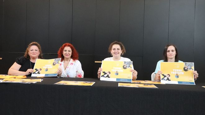 Loida Fernndez, Kica Fernndez, Anta Albert y Sabela Cuarro presentaron la actividad