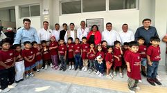 Inauguraci�n del nuevo colegio de primaria Inicial 205 Mi Bandera en Paracas