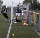 El Vilagarc�a denuncia el escaso metro de separaci�n en Berd�n. 