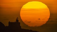 Puesta de sol sobre las Lobeira